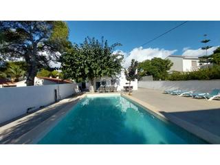 Chalet à Canaret 95. Villa independiente con piscina privada y vistas al mar