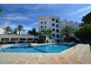 Appartement à Atall 1. Apartamento cerca del puerto deportivo con jardín y piscina comu