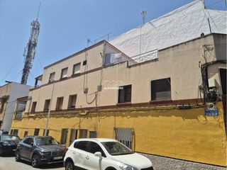 Edifici a Calle Romeral 1