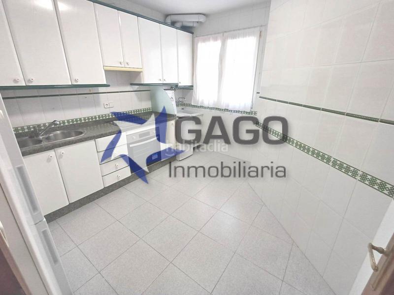 Foto 6b5969ad-a528-45cf-a7fc-625d10f7fdae. Rent flat with heating parking pool in Ciudad Jardín - Zoco Córdoba