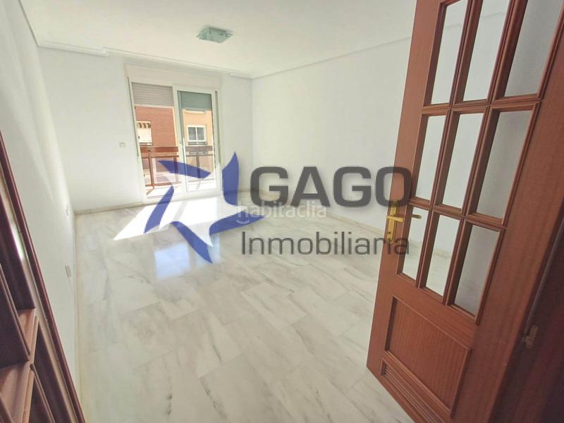 Foto 8eec3a81-57fc-4355-a8f7-fb615931bf28. Alquiler piso en Ciudad Jardín - Zoco Córdoba