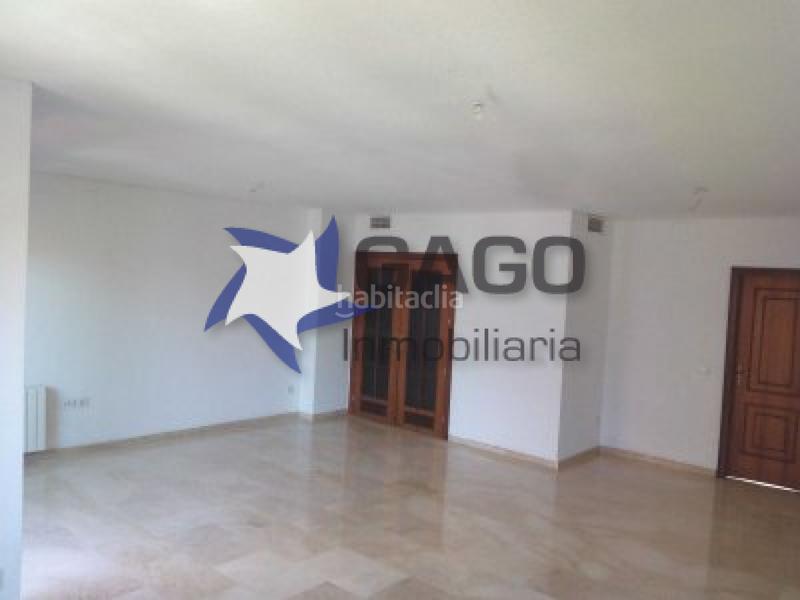 Foto 04ca0b5f-f49e-4431-8d61-2decef42f3f6. Rent flat with heating parking in Centro Córdoba