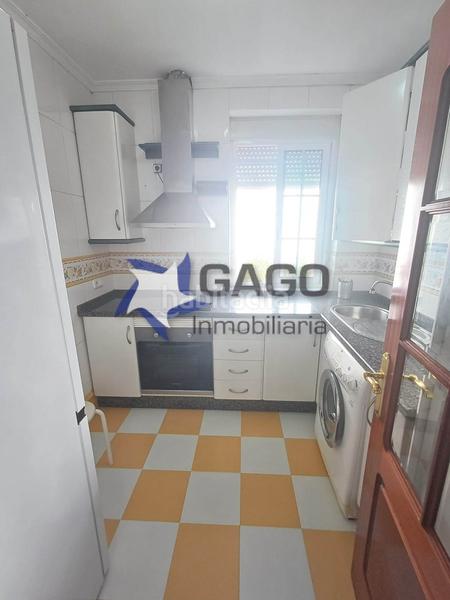 Foto 84706bdc-2688-4ecb-86f5-1d7e956f24e6. Location appartement avec chauffage dans Ciudad Jardín - Zoco Córdoba
