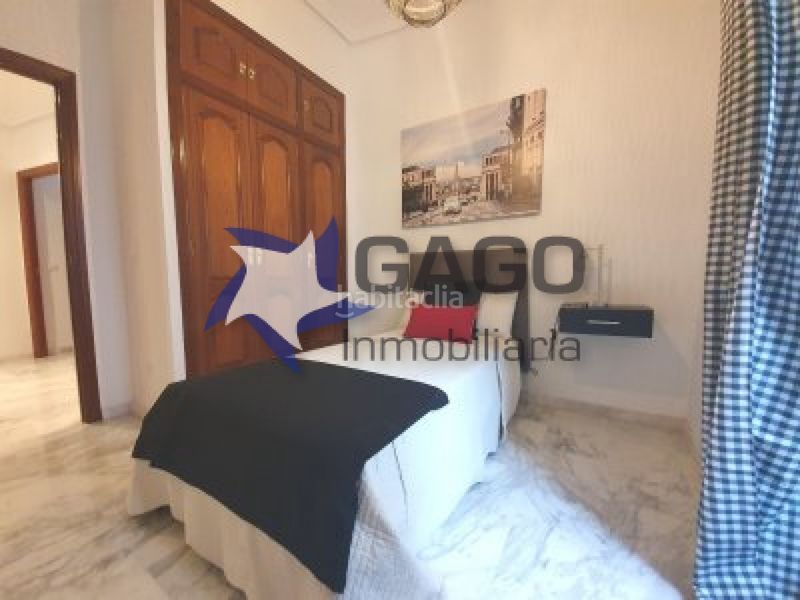 Foto ebdcd74a-73b5-4bb9-afe6-c8faba0d715b. Àtic amb calefacció aparcament a Centro Córdoba