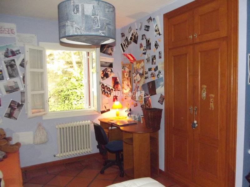 Foto d8a06ae2-1954-459c-9503-228c064b12d4. Chalet  en venta en Dúdar