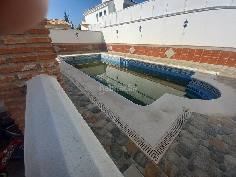 Foto e268ddc2-68e3-47d3-9697-87484aa22b8b. Chalet en Albolote