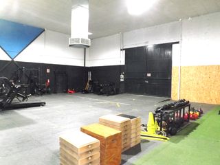 Location Bâtiment à usage industriel  Calle baza. Nave para uso deportivo