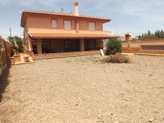 Miete Chalet in Cúllar Vega. Chalet en venta