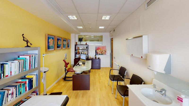 Foto ce051aaa-f13d-4bab-8bd1-9c32abca0381. Local comercial a Mira-sol Sant Cugat del Vallès