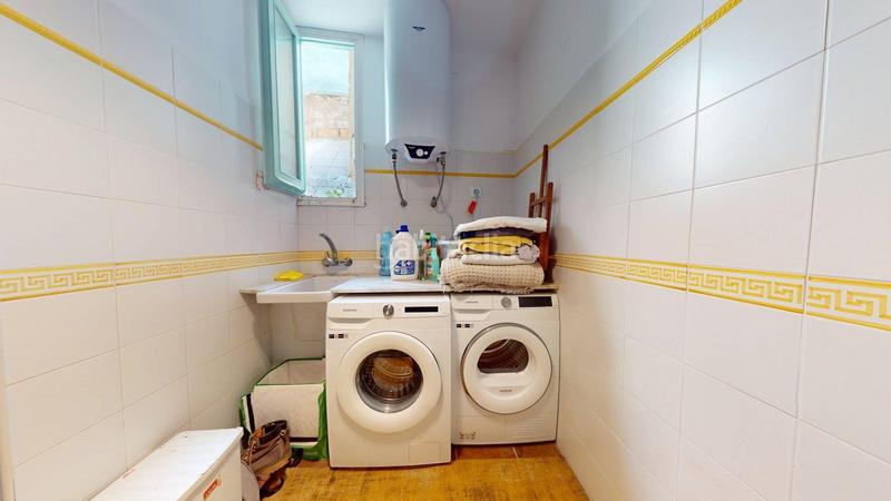 Foto 64614279-3e3a-4b01-a78a-0986e0d23169. Bauernhof mit parking in Begur Begur