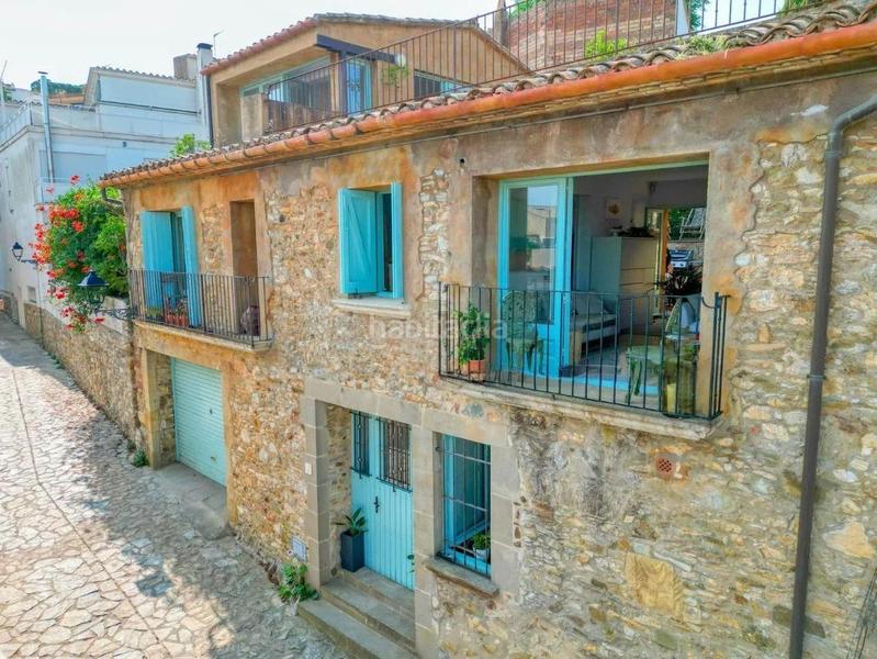 Foto 96569541-ff13-4c35-a503-35d9388af13d. Bauernhof mit parking in Begur Begur