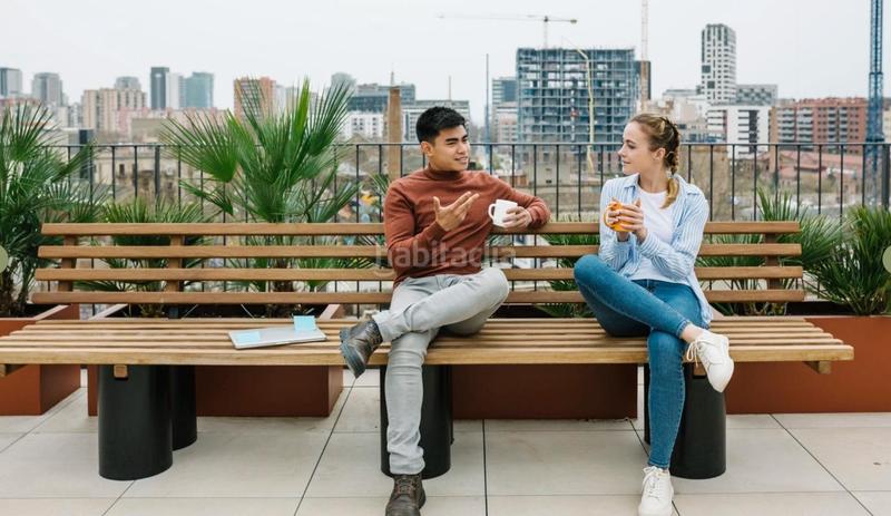 Foto 9c0fea7a-dbb5-48ac-9c9a-98d9d0fab7d2. Edificio in Provençals del Poblenou Barcelona