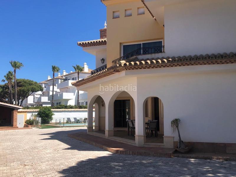 Foto 82376480-5515-415b-9017-f1a748d92e4f. Chalet avec chauffage piscine dans La Barrosa Chiclana de la Frontera