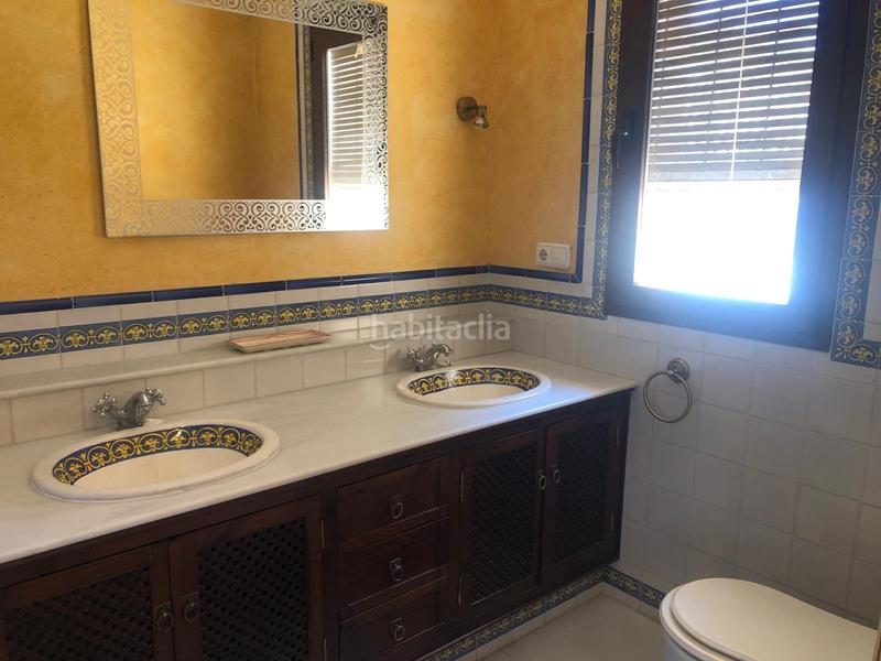 Foto be3f290e-d41c-46a9-826a-c0b935710042. Chalet avec chauffage piscine dans La Barrosa Chiclana de la Frontera