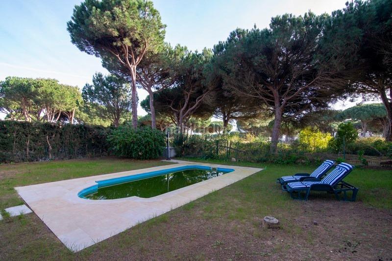 Foto 16bb7aba-14a1-4386-a305-063035552474. Xalet amb aparcament piscina a Novo Sancti Petri Chiclana de la Frontera