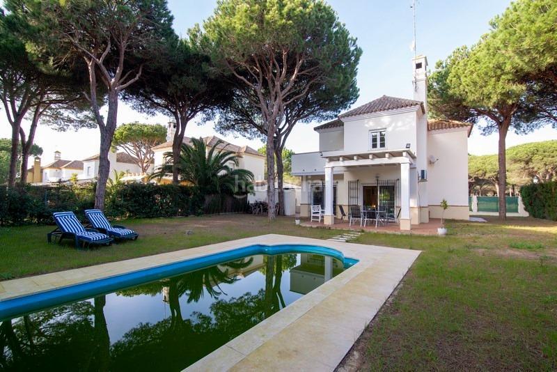 Foto 2b711365-6dba-48f0-88a2-2c024dc189f7. Xalet amb aparcament piscina a Novo Sancti Petri Chiclana de la Frontera