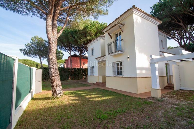 Foto 592efb38-c10b-46f6-a47a-a455a3f22127. Xalet amb aparcament piscina a Novo Sancti Petri Chiclana de la Frontera