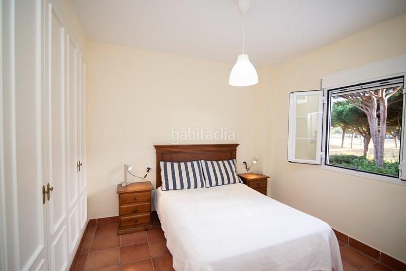 Foto bae89a61-cf13-4565-ae56-04e8d9b77572. Xalet amb aparcament piscina a Novo Sancti Petri Chiclana de la Frontera