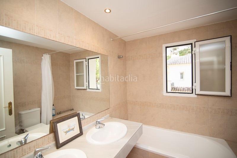 Foto c01dfb30-209f-4518-a1df-4d64d5e17015. Xalet amb aparcament piscina a Novo Sancti Petri Chiclana de la Frontera