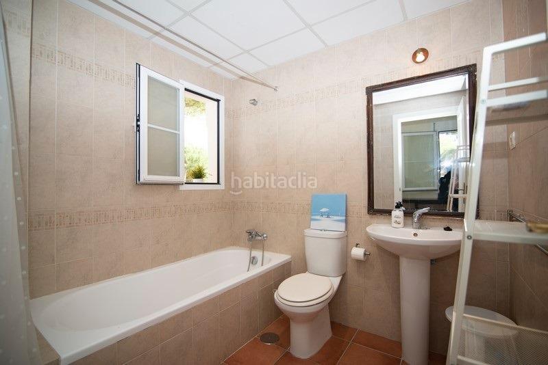 Foto e2530e30-0b8f-4e48-9ac7-cc01500b1c43. Xalet amb aparcament piscina a Novo Sancti Petri Chiclana de la Frontera