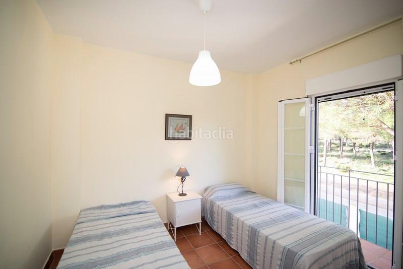 Foto f759df60-e971-4ff4-9b45-d3cfccda2c61. Xalet amb aparcament piscina a Novo Sancti Petri Chiclana de la Frontera