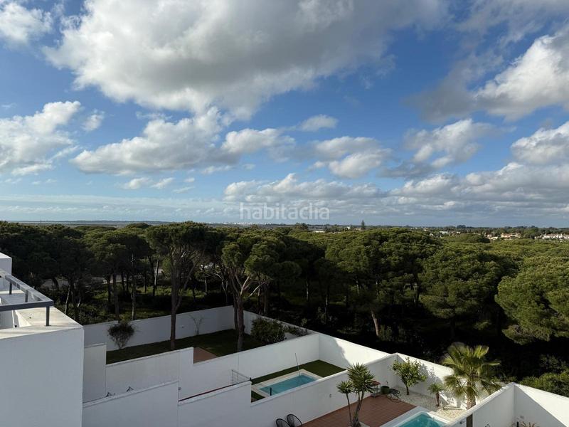 Foto 8fedddf9-9db1-4a1e-94b0-3271ea2f8540. Casa adossada amb piscina a La Barrosa Chiclana de la Frontera