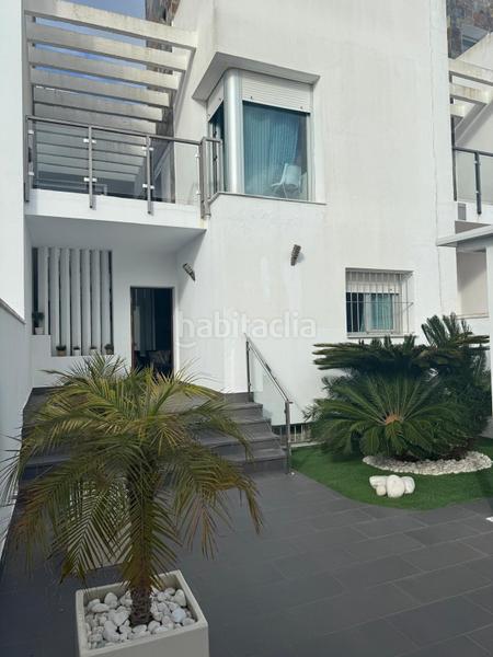 Foto 948bc82c-c87c-4a12-8f5e-bfb7ac1bec14. Casa adossada amb piscina a La Barrosa Chiclana de la Frontera