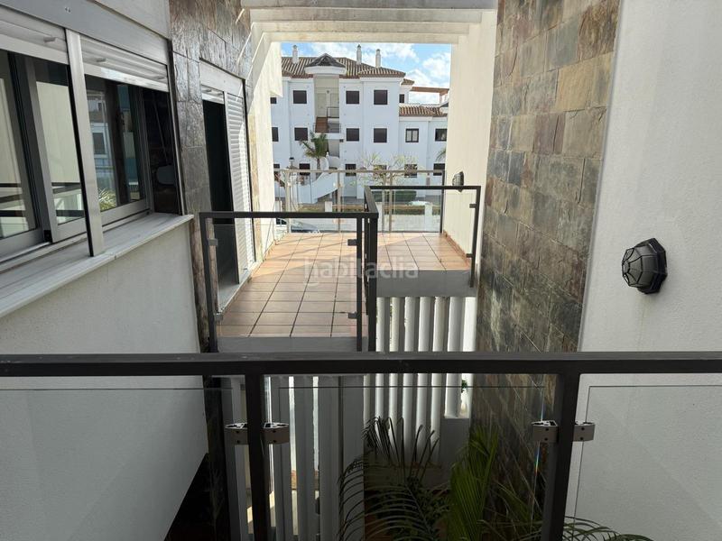 Foto 94e89393-c611-468c-9f74-aec80ff59082. Casa adossada amb piscina a La Barrosa Chiclana de la Frontera