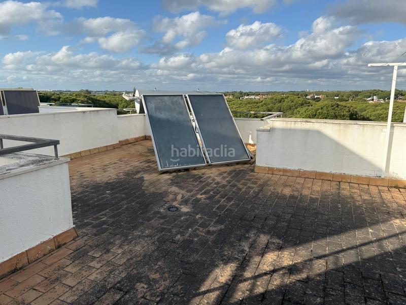 Foto 96c939f0-89d1-4bec-916a-d0236ef7f6b9. Casa adossada amb piscina a La Barrosa Chiclana de la Frontera