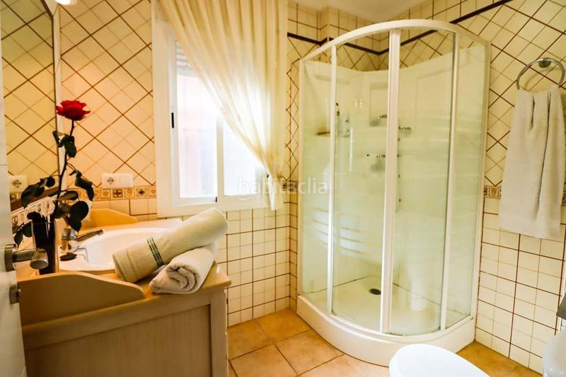 Foto 19f378f8-1d60-4513-a5fc-9bc8ad8e1cc4. Chalet avec chauffage piscine dans La Barrosa Chiclana de la Frontera