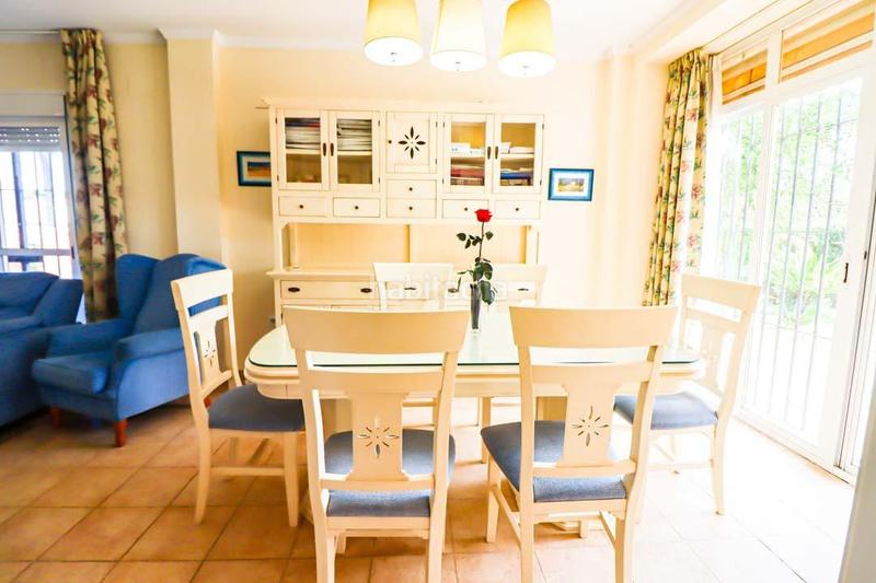 Foto 7c3471c5-c3e9-4904-afd9-e01c5357d139. Chalet avec chauffage piscine dans La Barrosa Chiclana de la Frontera