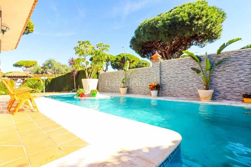 Foto d898fbdd-ccc7-43c1-8a47-8d1a3b48ccc8. Chalet avec chauffage piscine dans La Barrosa Chiclana de la Frontera