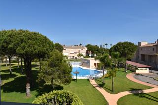 Appartement à Calle marco aurelio 44. Apartamento novo sancti petri