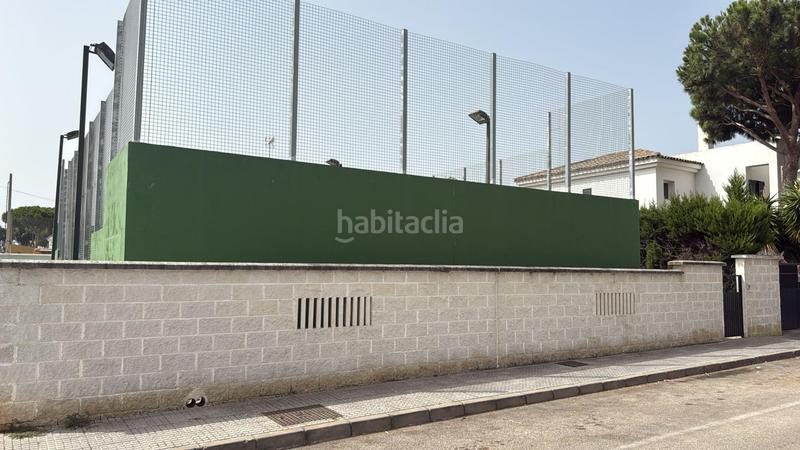 Foto 9659f6c8-53fd-4dd7-a186-569aacd88ac1. Casa pareada amplio chalet pareado coto la campa en Chiclana de la Frontera