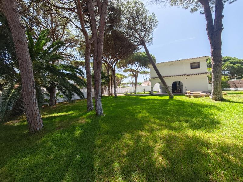 Foto 4812e759-000c-44f6-8407-ac626df44464. Chalet in calle jurel el 1 in La Barrosa Chiclana de la Frontera