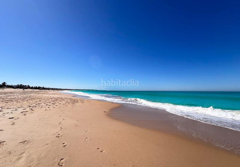 Foto 0791a242-34d1-4099-84f5-67211b450f12. Chalet avec parking dans La Barrosa Chiclana de la Frontera