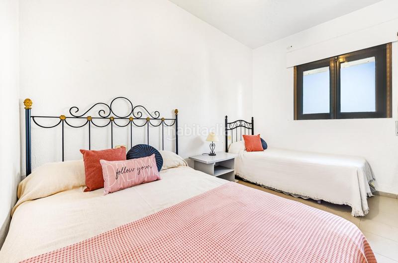 Foto 82a8726e-2b3e-4b9e-a799-b63c742e7e9a. Chalet avec parking dans La Barrosa Chiclana de la Frontera