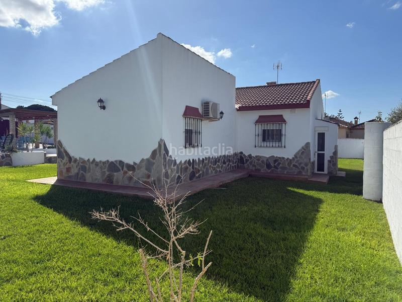 Foto 499d05de-7809-4cad-8bcc-b27bd8b2ef49. Chalet con parcheggio piscina in Las Lagunas - Campano Chiclana de la Frontera