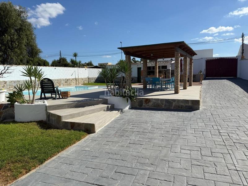 Foto 835a300f-9d6b-4e38-9e11-df025025807e. Chalet con parcheggio piscina in Las Lagunas - Campano Chiclana de la Frontera