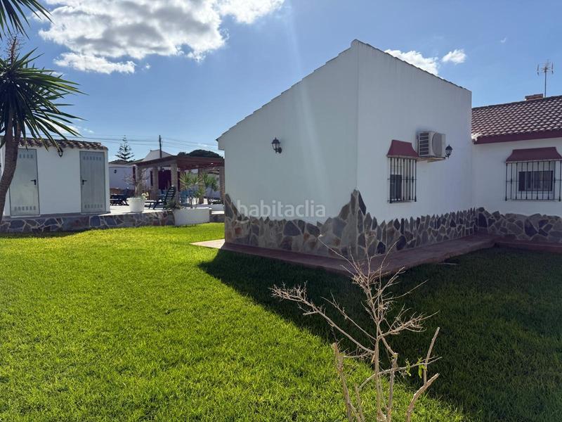 Foto e8888489-f2ae-429a-b761-4da3000bf11b. Chalet con parcheggio piscina in Las Lagunas - Campano Chiclana de la Frontera