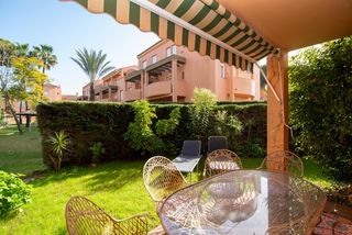 Erdgeschoss in Novo Sancti Petri. Espectacular apartamento en planta baja en  novo sanctipetri