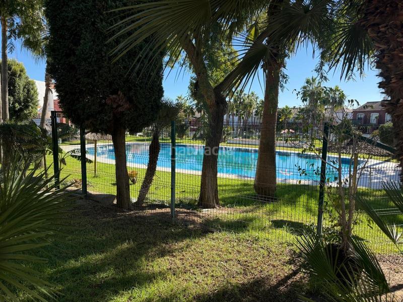 Foto 1b4d8fcc-f65a-4345-a63c-80e527b72a66. Duplex with parking pool in Las Lagunas - Campano Chiclana de la Frontera