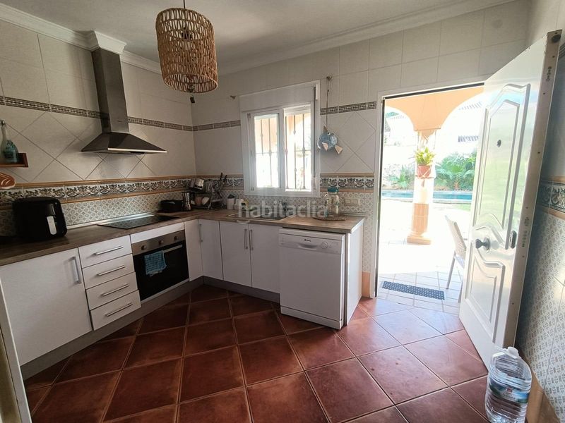 Foto 5a6834ea-d09b-4910-949a-8f5cc437f6eb. Chalet with parking pool in Los Gallos Chiclana de la Frontera
