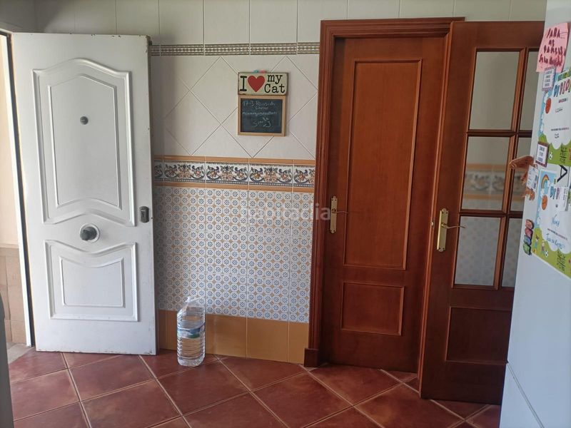 Foto a3a3011b-64ea-499d-8647-295e3aef676f. Chalet with parking pool in Los Gallos Chiclana de la Frontera