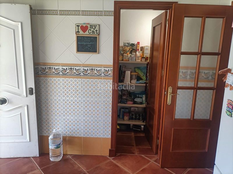Foto e27c42ae-b1bd-4b8c-a43c-ce32e30a2cf3. Chalet with parking pool in Los Gallos Chiclana de la Frontera