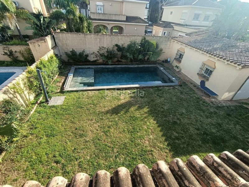 Foto fc0e4a4b-3ba1-4866-b0a9-8c9d15fd06ca. Chalet with parking pool in Los Gallos Chiclana de la Frontera