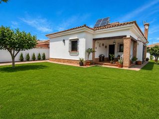Chalet en Los Gallos. Chalet urbano