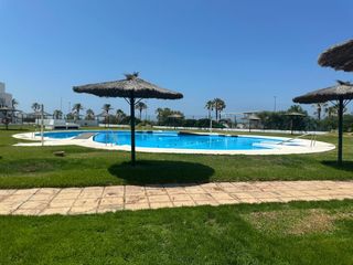 Piccolo appartamento in La Barrosa. Urbanización pinar de don jesús