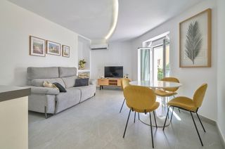 Etagenwohnung in Calle francos 6. Luminosidad total piso de lujo a estrenar, 4 miradores y balcón