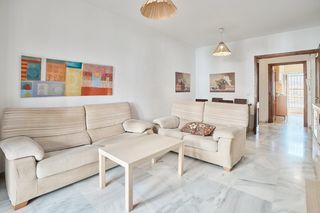 Affitto Appartamento  Calle paul. Zona puertas de sevilla. vivienda con amplia terraza de 15 m2.
